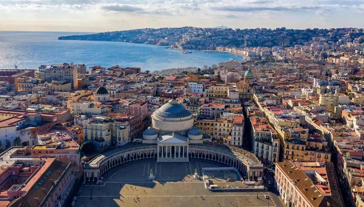 Archihouse Suites Naples 0*,