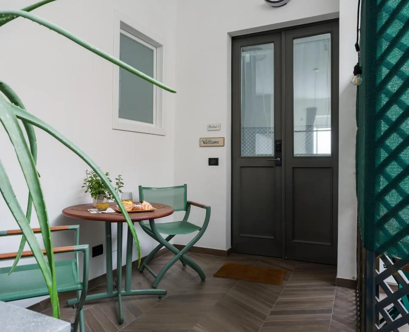Archihouse Suites Neapol Apartmán